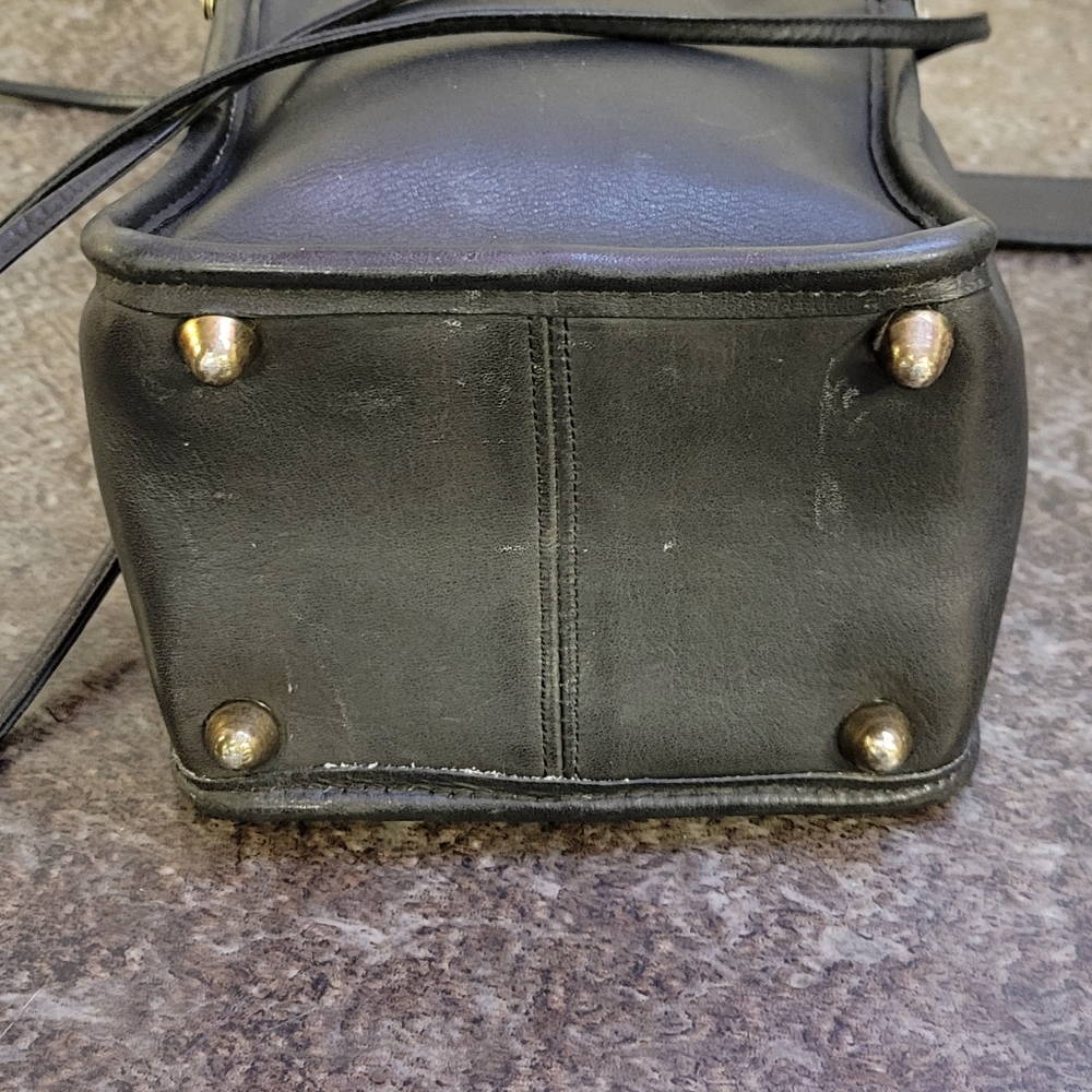 Coach Cashin Double Entry Kisslock Swinger Bag - Picture 8 of 8